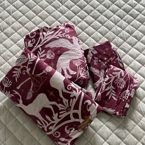 Pottery Barn Teen Harry Potter Burgundy Damask sheet set - Full